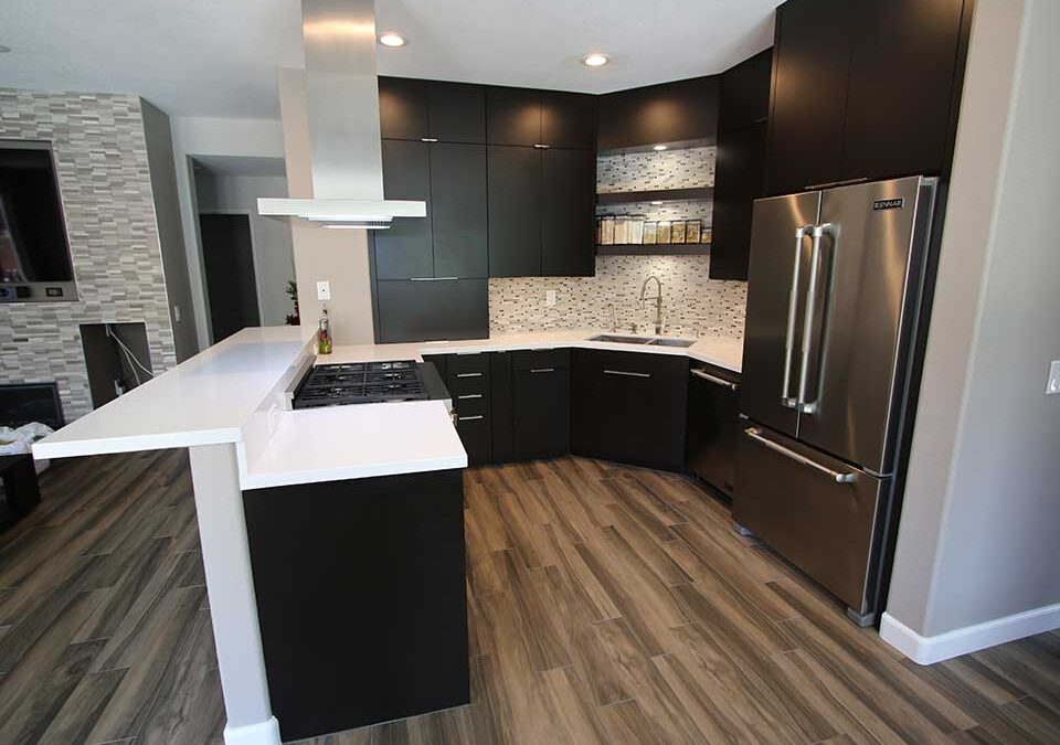 A Modern Chino Hills Kitchen Remodel with Sophia Line Cabinets